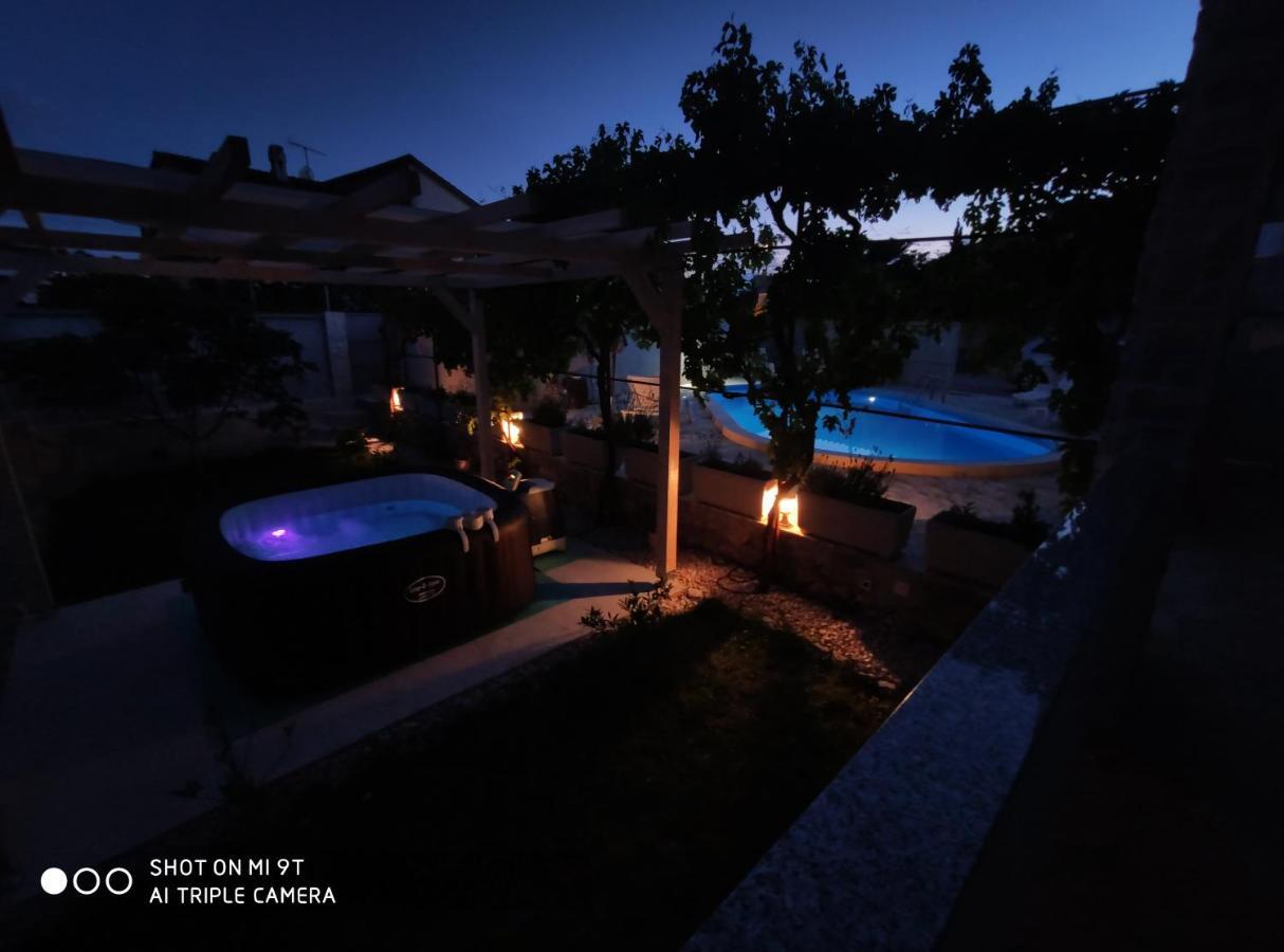 Vila Sentio Mare-Apartments Livaic Zeljko 피로바츠 외부 사진